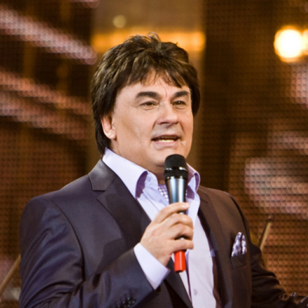Александр Серов